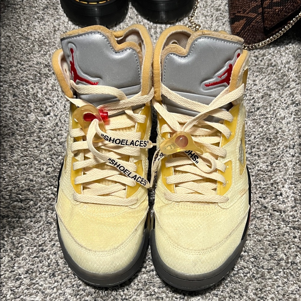 Retro off white cream and yellow Jordan’s